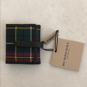 Burberry — Photo Purse / Holder (small pictures)